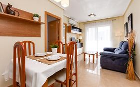 Sunny Casita, Torrevieja, Modern 2 Bed Top Floor Apartment